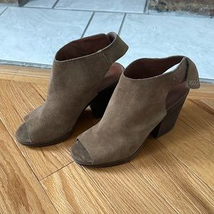 Lucky Brand heeled mules